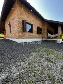 Image 20 - 1035477