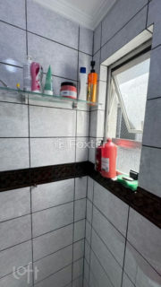 Image 11 - 1035505