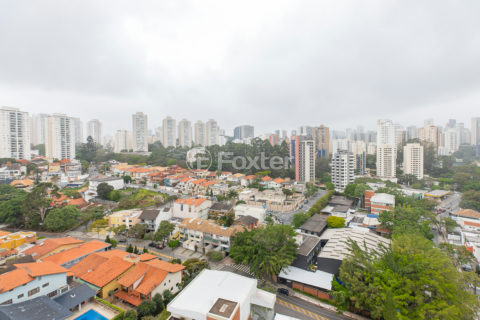 Image 15 - 1035545