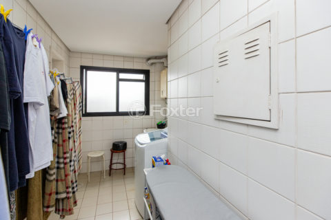 Image 34 - 1035545