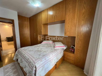 Image 8 - 1035546