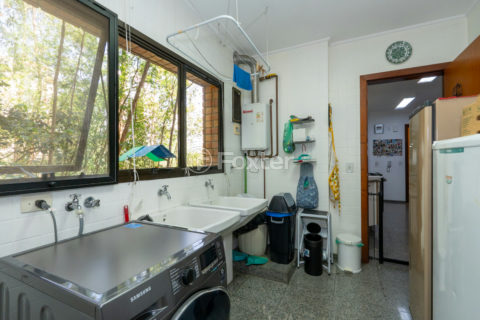 Image 37 - 1035551