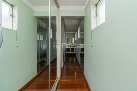 Image 30 - 1035562