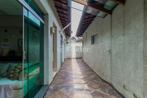 Image 37 - 1035562