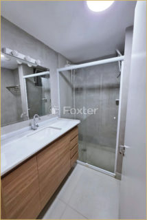 Image 16 - 1035576