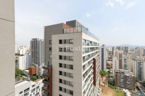 Image 21 - 1035577