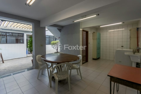 Image 40 - 1035580