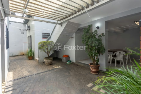 Image 37 - 1035580