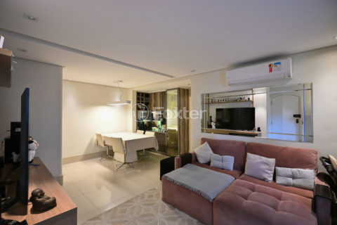 Image 7 - 1035586