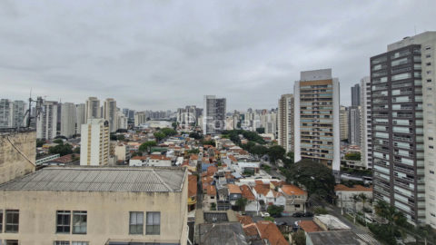 Image 6 - 1035589