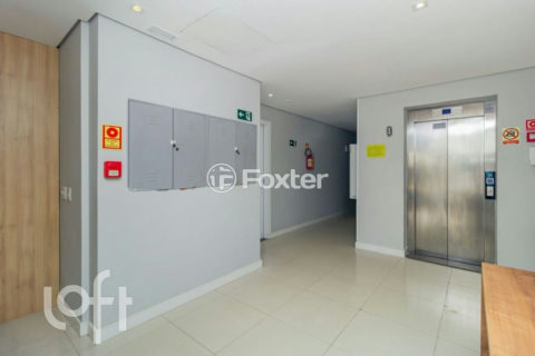 Image 8 - 1035600