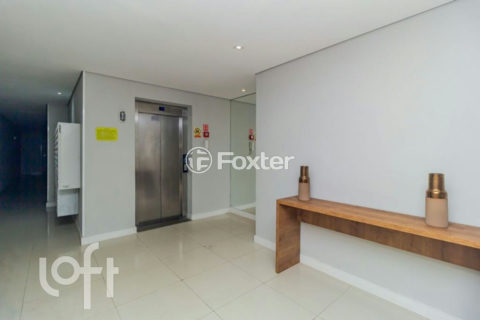 Image 7 - 1035600
