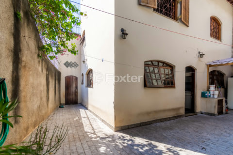 Image 23 - 1035603
