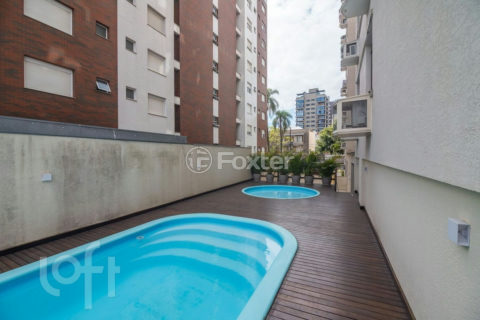 Image 38 - 1035611