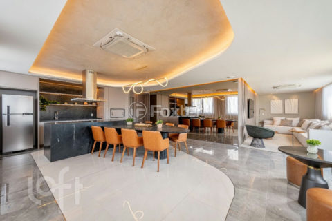 Image 22 - 1035645