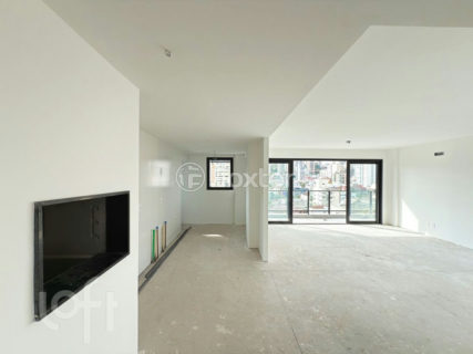 Image 3 - 1035651