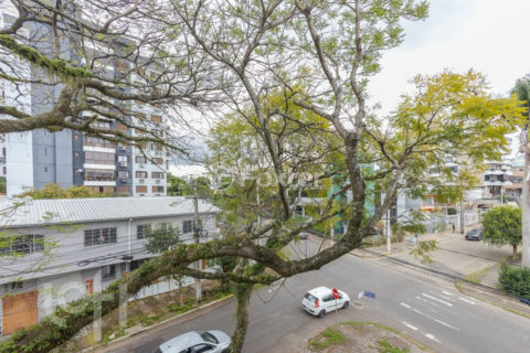 Image 6 - 1035653