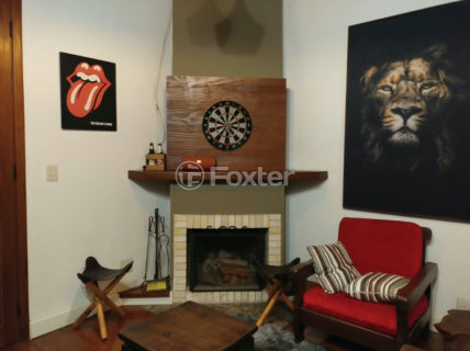 Image 20 - 1035656