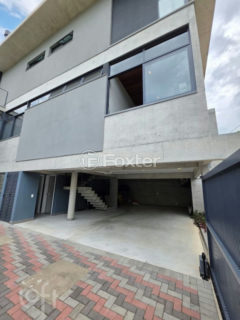 Image 50 - 1035683