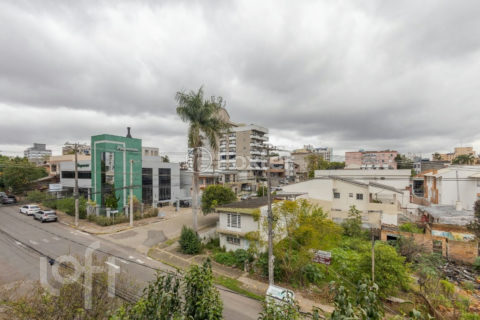 Image 4 - 1035685
