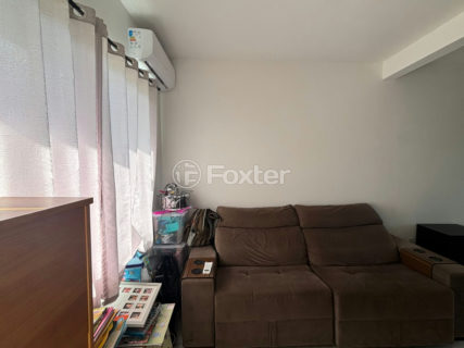 Image 7 - 1035695