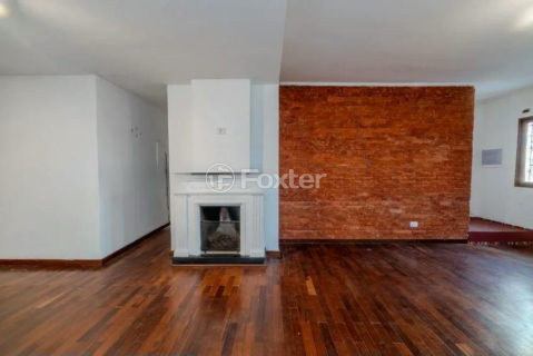 Image 31 - 1035700