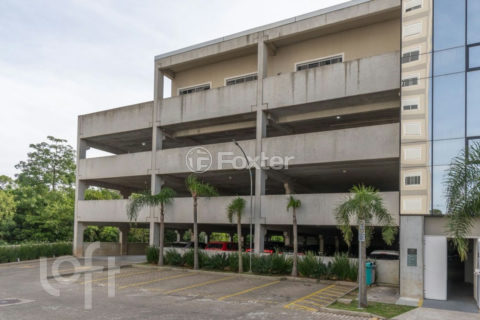 Image 28 - 1035712