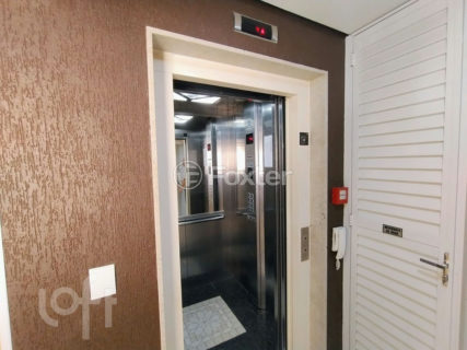 Image 35 - 1035754