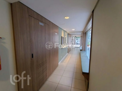 Image 30 - 1035754