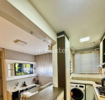 Image 8 - 1035756