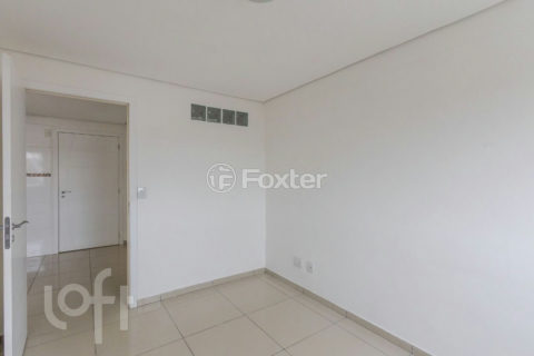 Image 25 - 1035825