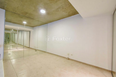 Image 33 - 1035862