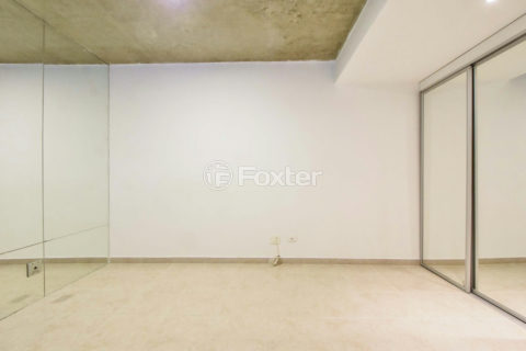 Image 32 - 1035862