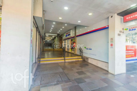 Image 32 - 1035897