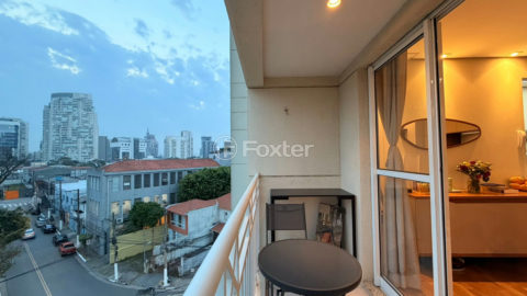 Image 8 - 1035942