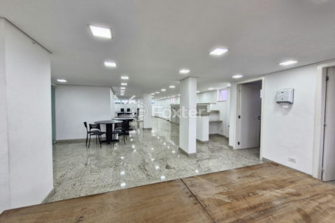 Image 32 - 1035962