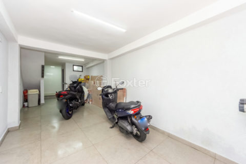 Image 21 - 1035965