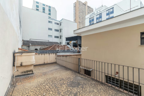 Image 34 - 1035972