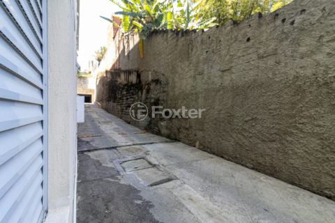 Image 37 - 1035976