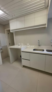 Image 35 - 1035977