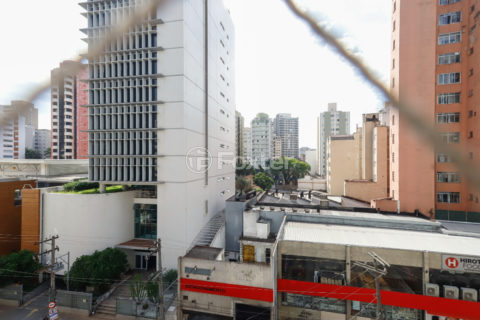 Image 11 - 1035978