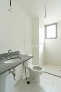 Image 31 - 1035979
