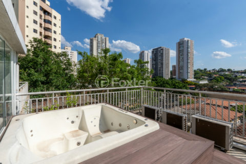 Image 7 - 1035982