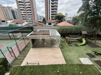 Image 23 - 1035984