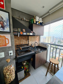 Image 4 - 1035985
