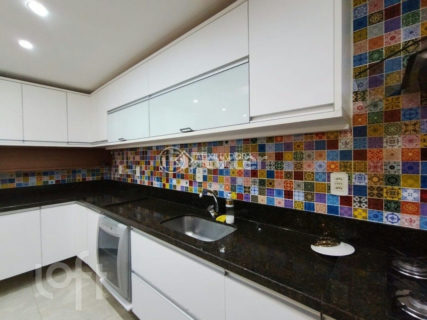 Image 9 - 1036023
