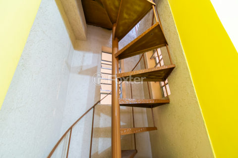 Image 7 - 1036050