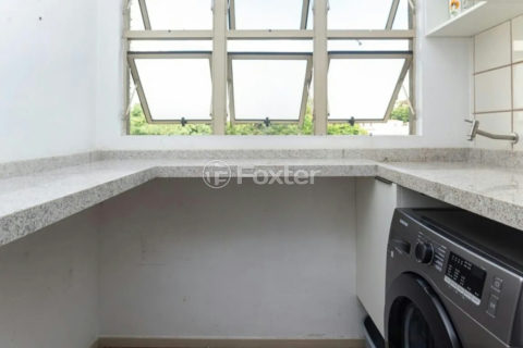 Image 7 - 1036071