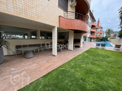 Image 34 - 1036107