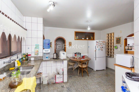 Image 19 - 1036122